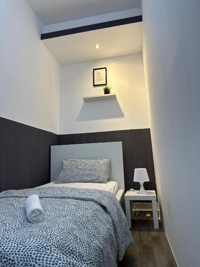 Traveller Partition Room In Al Barsha 1 Near Metro Dubai Eksteriør billede