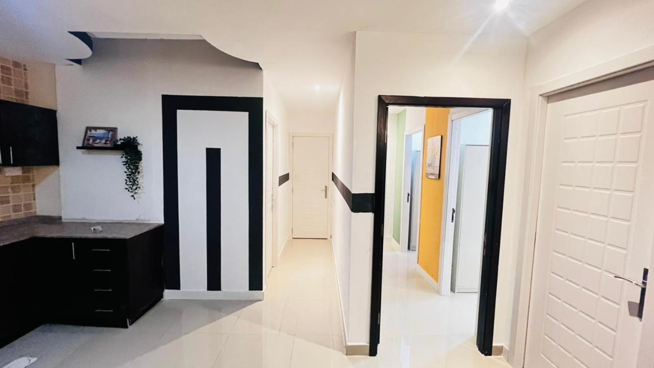 Traveller Partition Room In Al Barsha 1 Near Metro Dubai Eksteriør billede