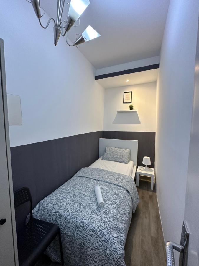 Traveller Partition Room In Al Barsha 1 Near Metro Dubai Eksteriør billede